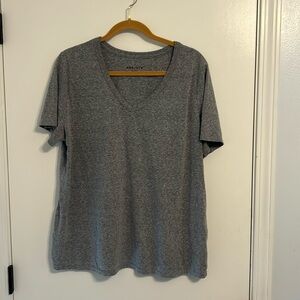 Heather grey short sleeve shirt